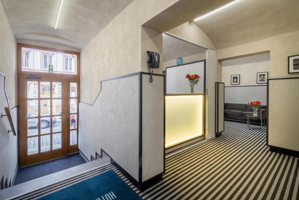 Hotel White Lion фото 11