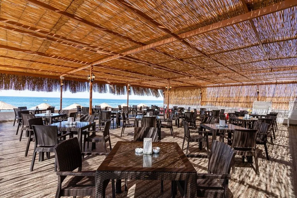 The Garden Beach Hotel фото 16