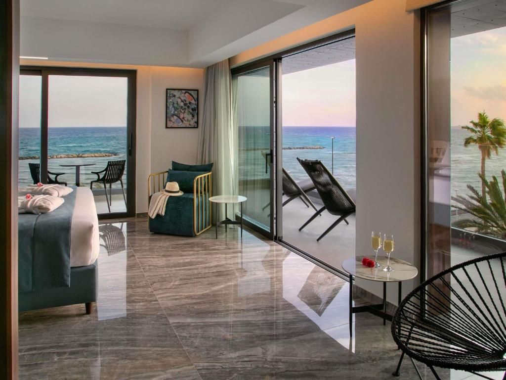 Mercure Larnaca Beach Resort фото 36