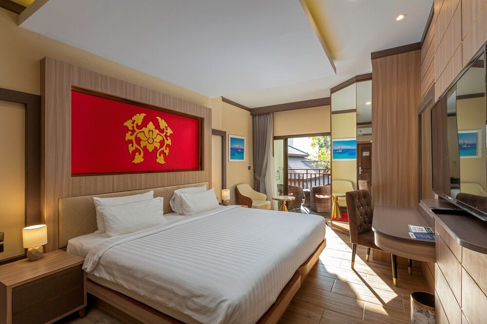Quality Resort and Spa Patong Beach фото 59
