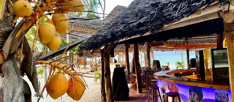 Фото отеля Tiki Beach Club & Resort