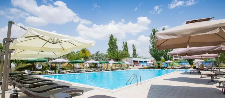 Фото отеля Cross Resort Hotel
