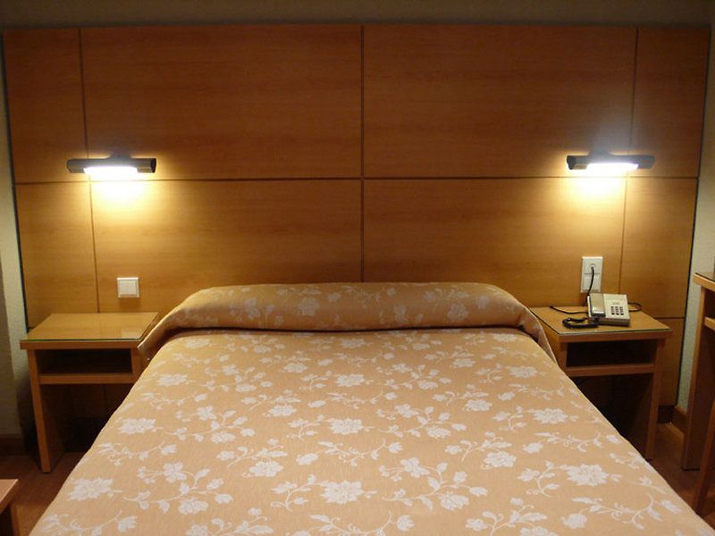 Hotel Serrano фото 3