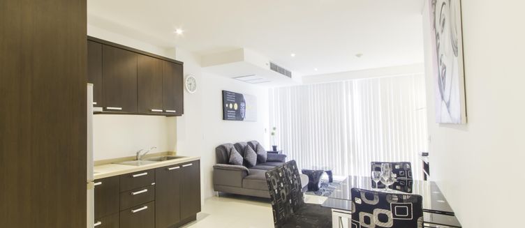 Фото отеля Sunset Plaza