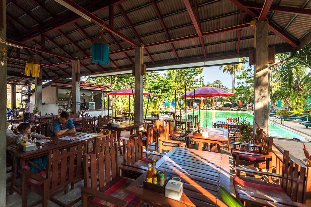 Lanta Klong Nin Beach Resort фото 33