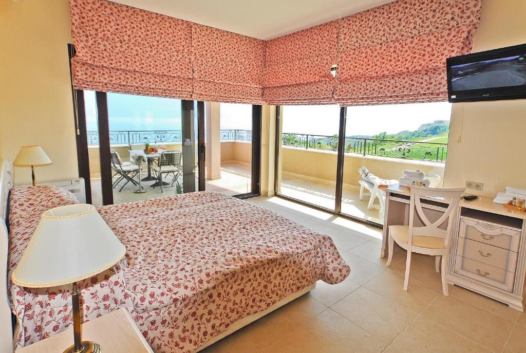 Club Residence at BlackSeaRama Golf фото 8