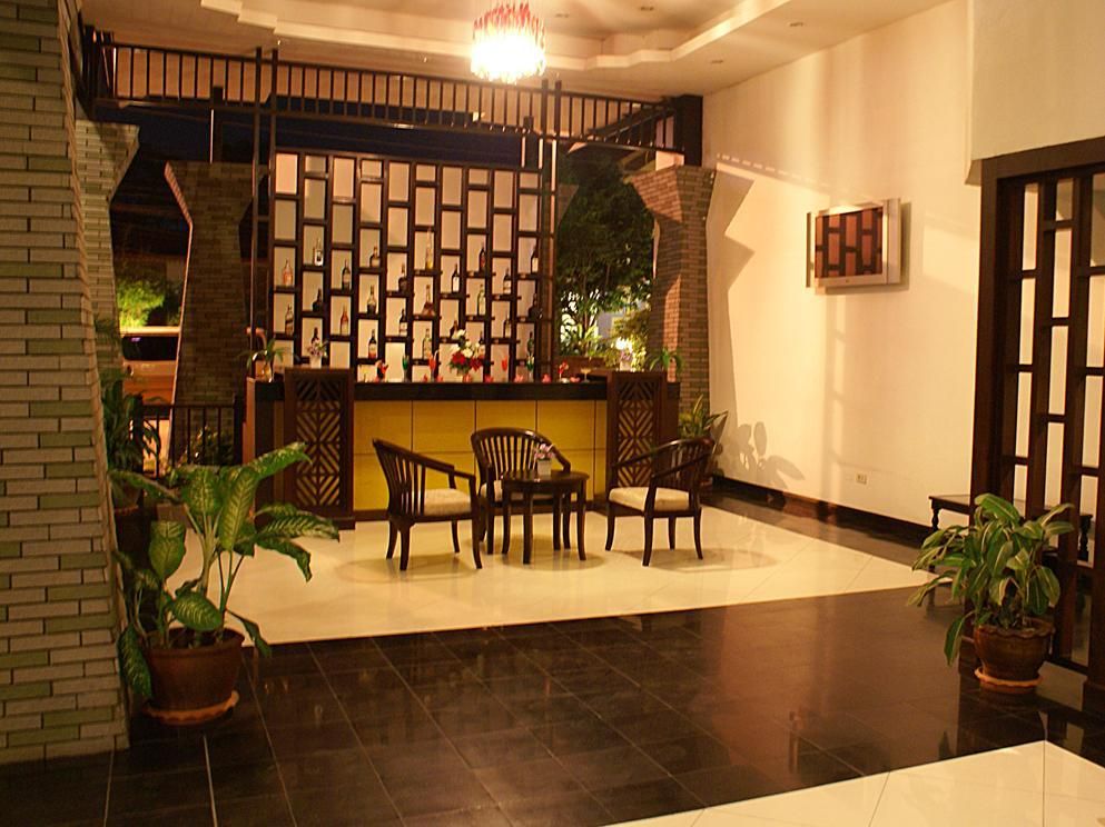 Royal Orchid Resort фото 8