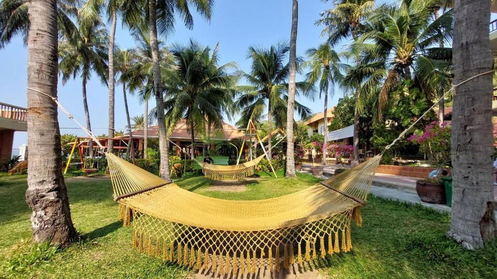 Hon Rom Central Beach Resort фото 29