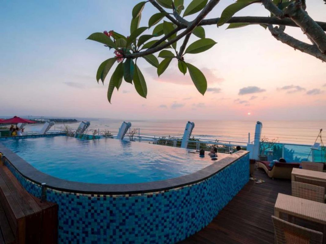 Kutabex Beach Front Hotel фото 12