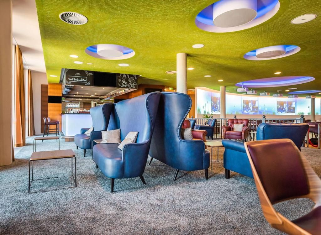 Hilton Garden Inn Stuttgart Neckarpark фото 30
