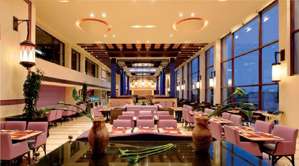 Grand Rotana Resort & Spa фото 52