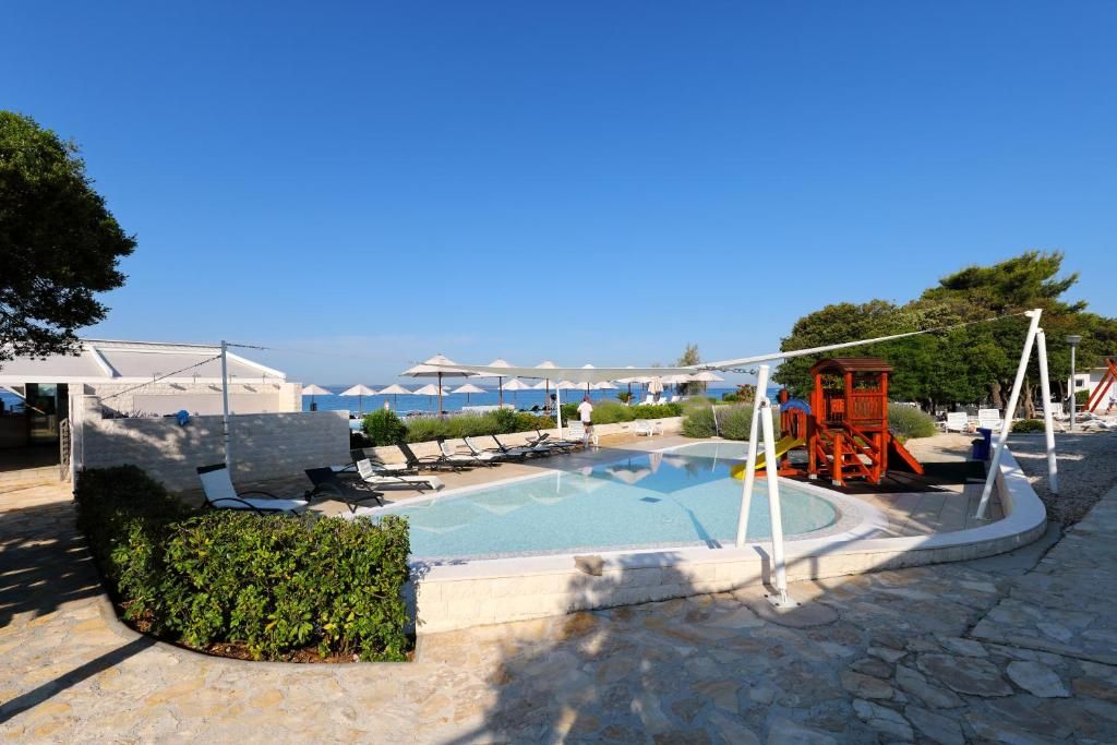 Апарт-отель «Sunnyside Apartments Petrcane» фото 10