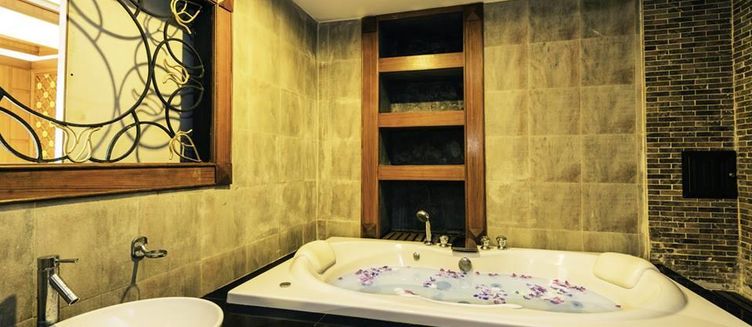 Фото отеля Renoir Boutique Hotel