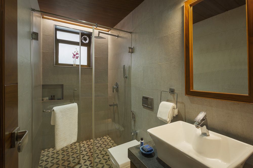 Lazy Lagoon, Baga A Lemon Tree Resort фото 37