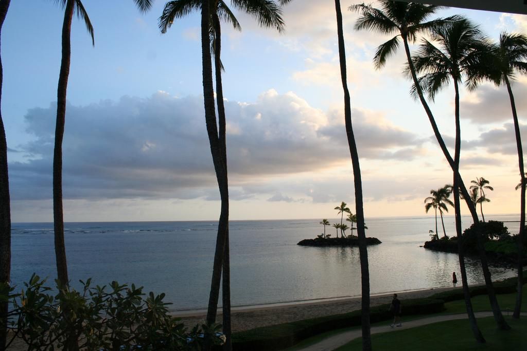 The Kahala Hotel & Resort фото 26