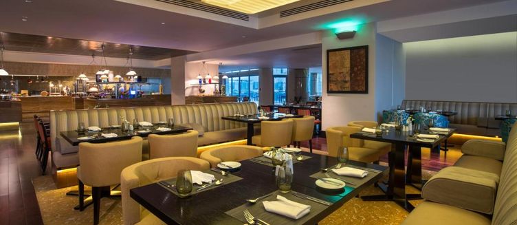 Фото отеля Millennium Plaza Doha