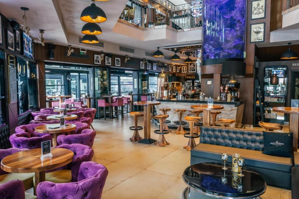 Hugo's Boutique Hotel - Adults Only фото 23