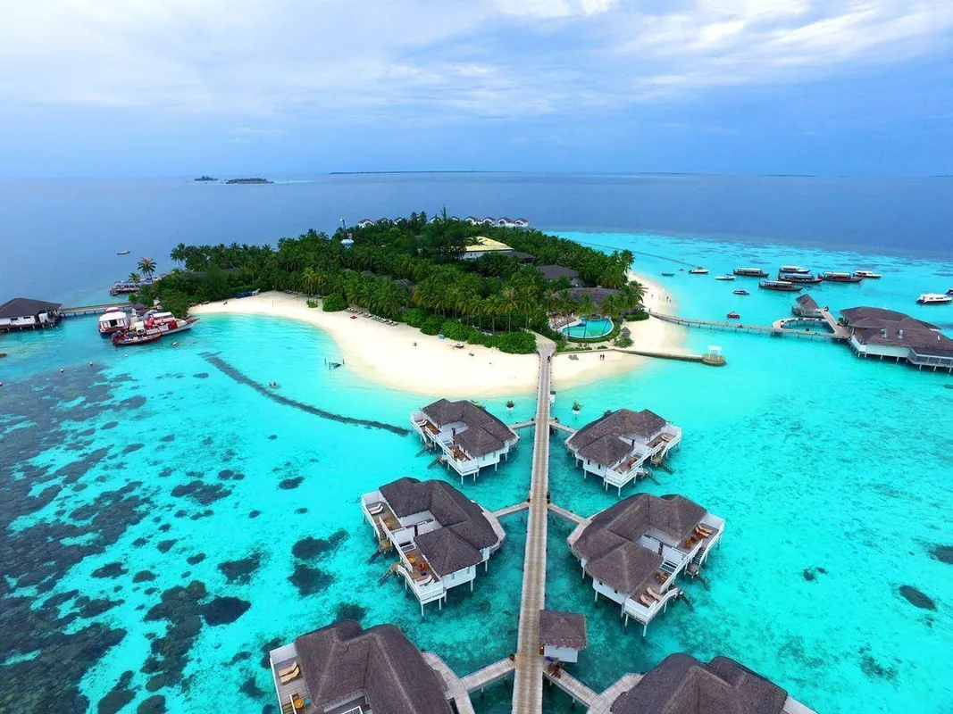 Machchafushi Island Resort & Spa Maldives, The Centara Collection фото 1