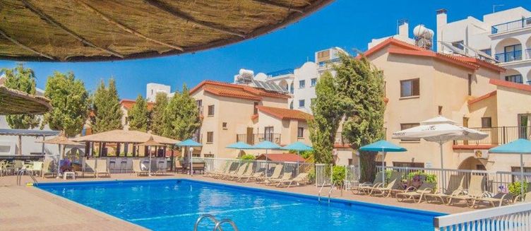 Фото отеля Windmills Hotel Apartments