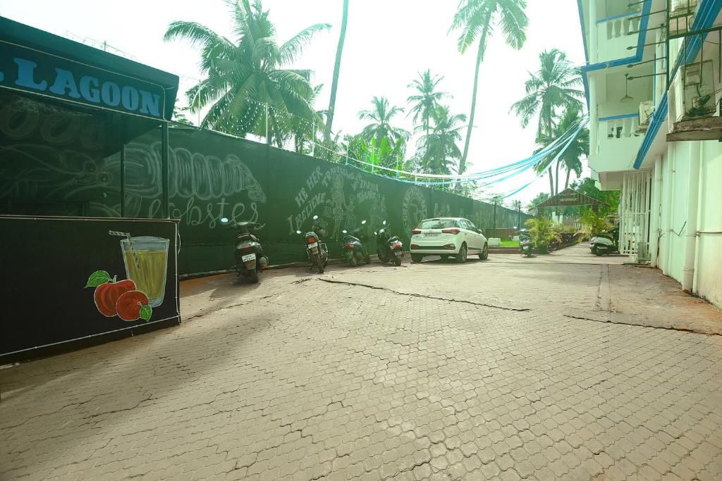 FabHotel Grand Royal Palms фото 18