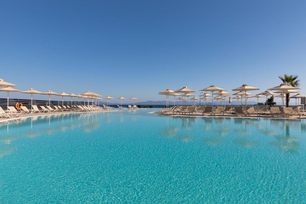 Belair Beach Hotel фото 17