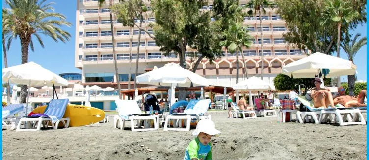 Фото отеля Poseidonia Beach Hotel