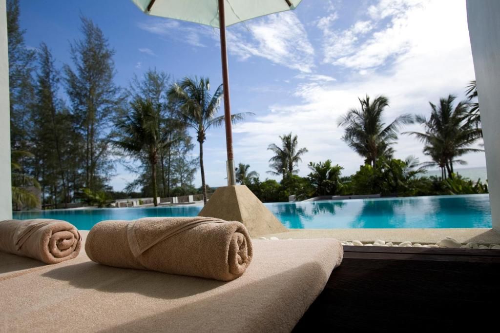 Aleenta Phuket Resort & Spa фото 67