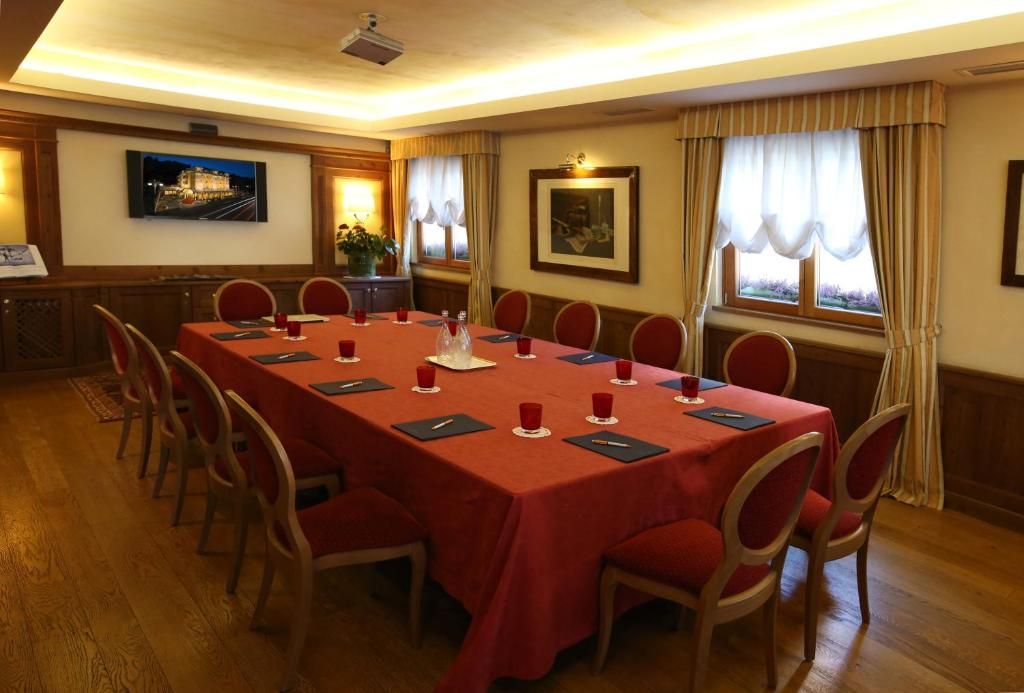Alpen Suite Hotel фото 3