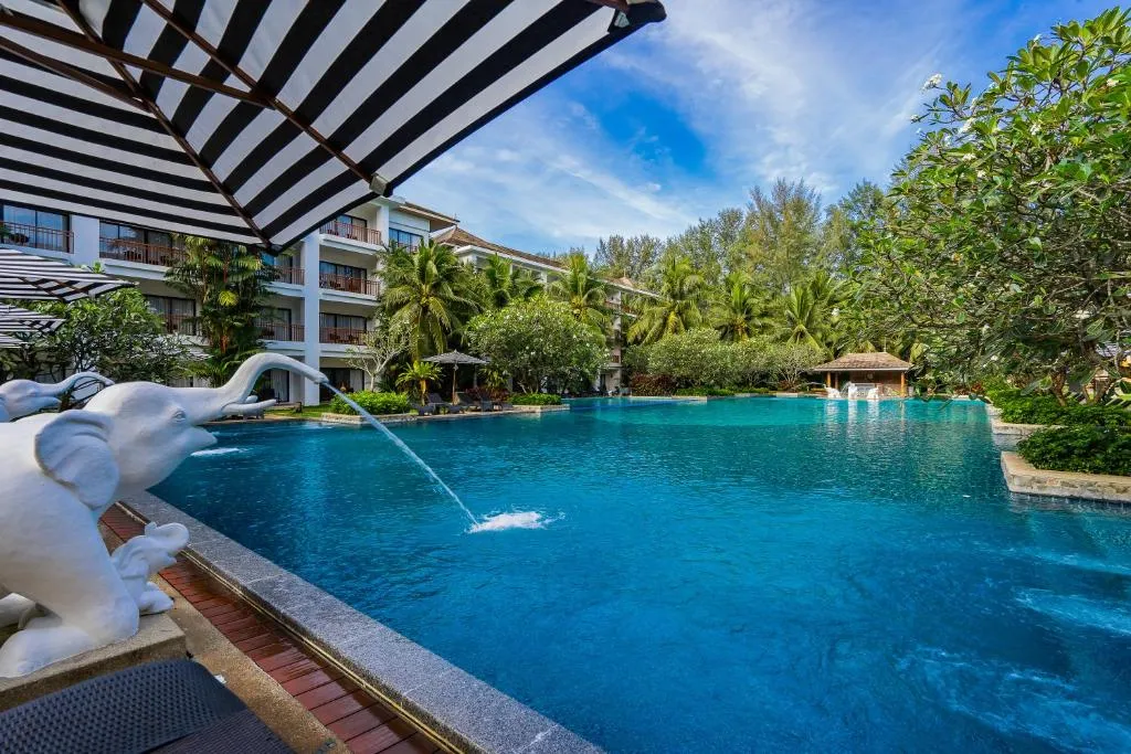 Naithonburi Beach Resort фото 31