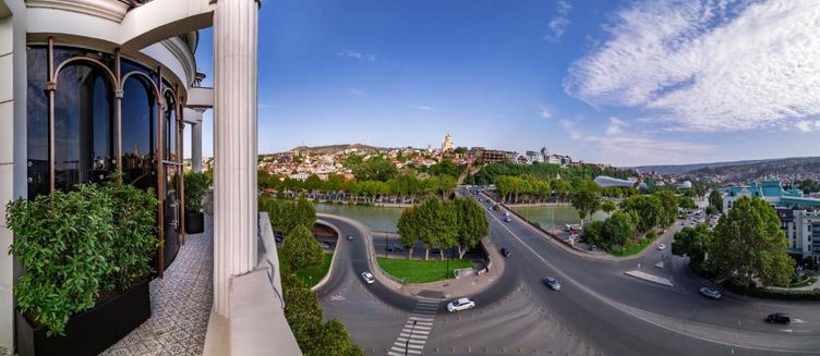Фото отеля ZORBA&BOND HOTEL