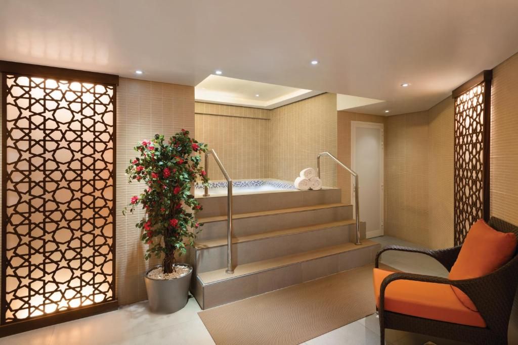 Ramada Abu Dhabi Corniche фото 36