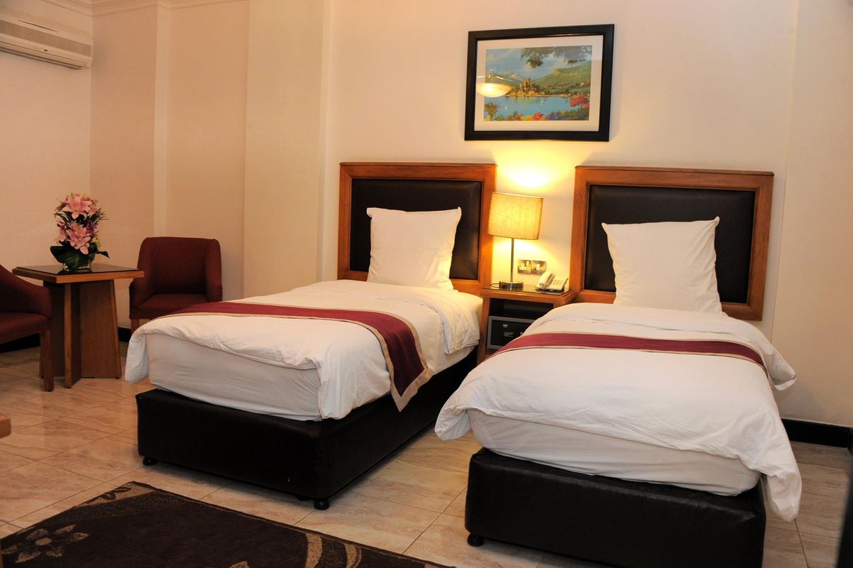 Raed Hotel Suites фото 26