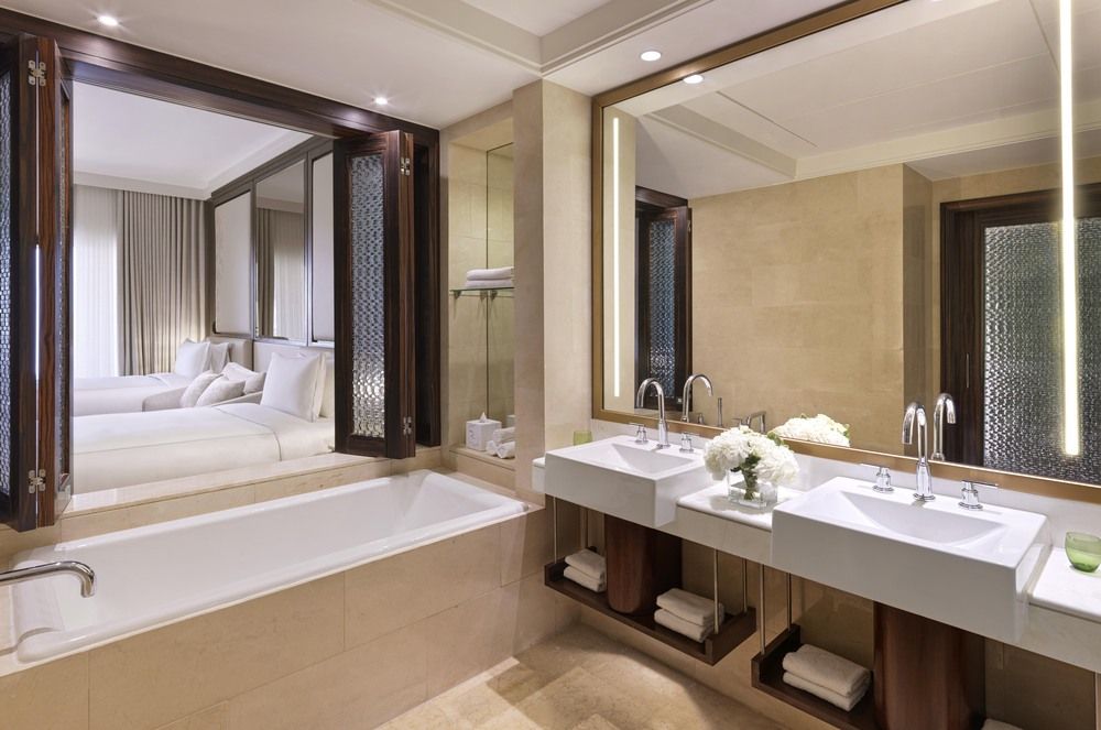 The Ritz-Carlton Abu Dhabi, Grand Canal фото 68