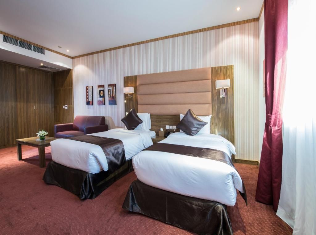 Royal Tulip Hotel фото 17