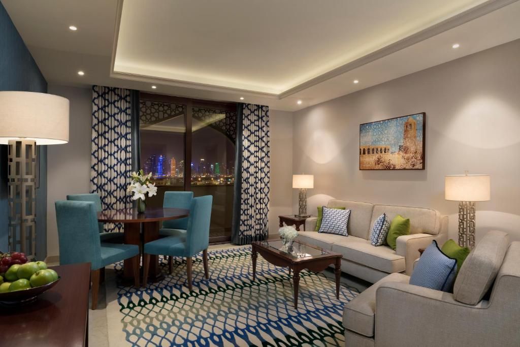 Al Najada Doha Hotel Apartments by Oaks фото 4