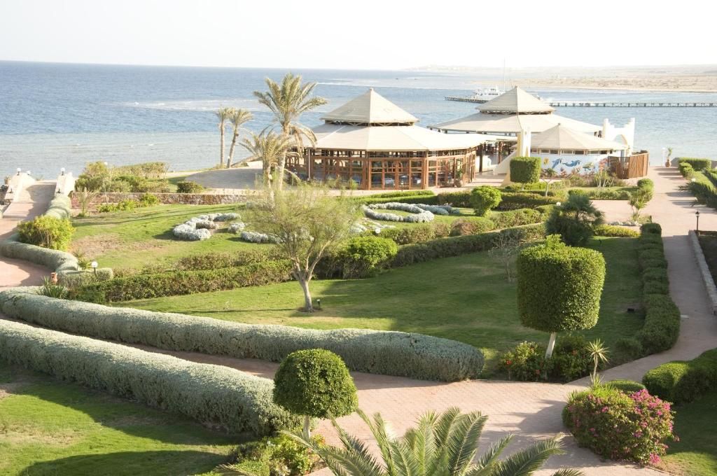 The Three Corners Equinox Beach Resort фото 65