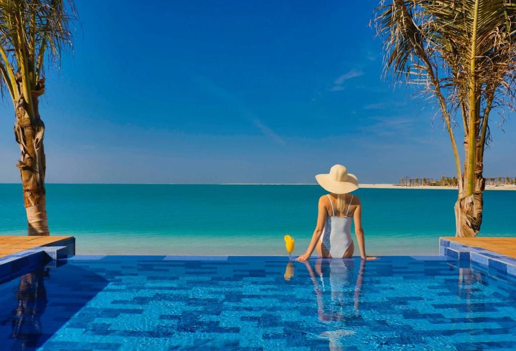 Anantara World Islands Dubai Resort фото 74