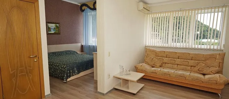 Фото отеля Гостевой дом «Солнечный»