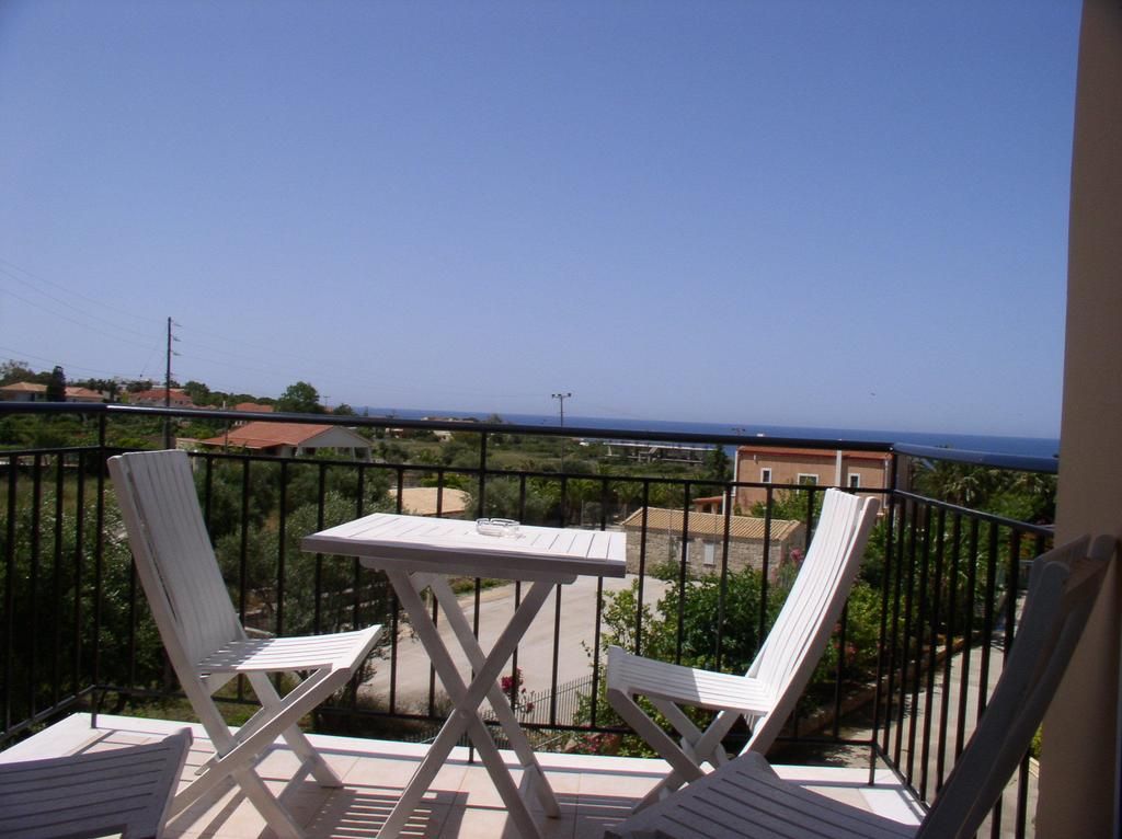 Astra Village Hotel & Suites фото 2