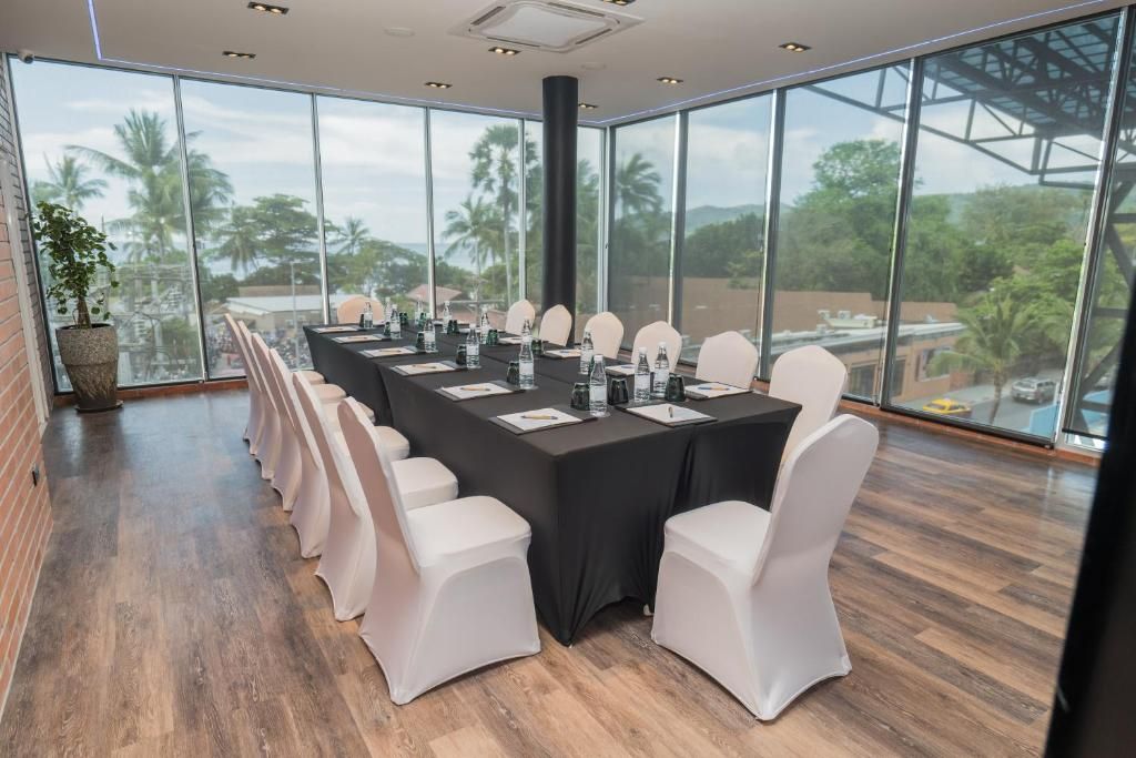 Hotel Clover Patong Phuket фото 129