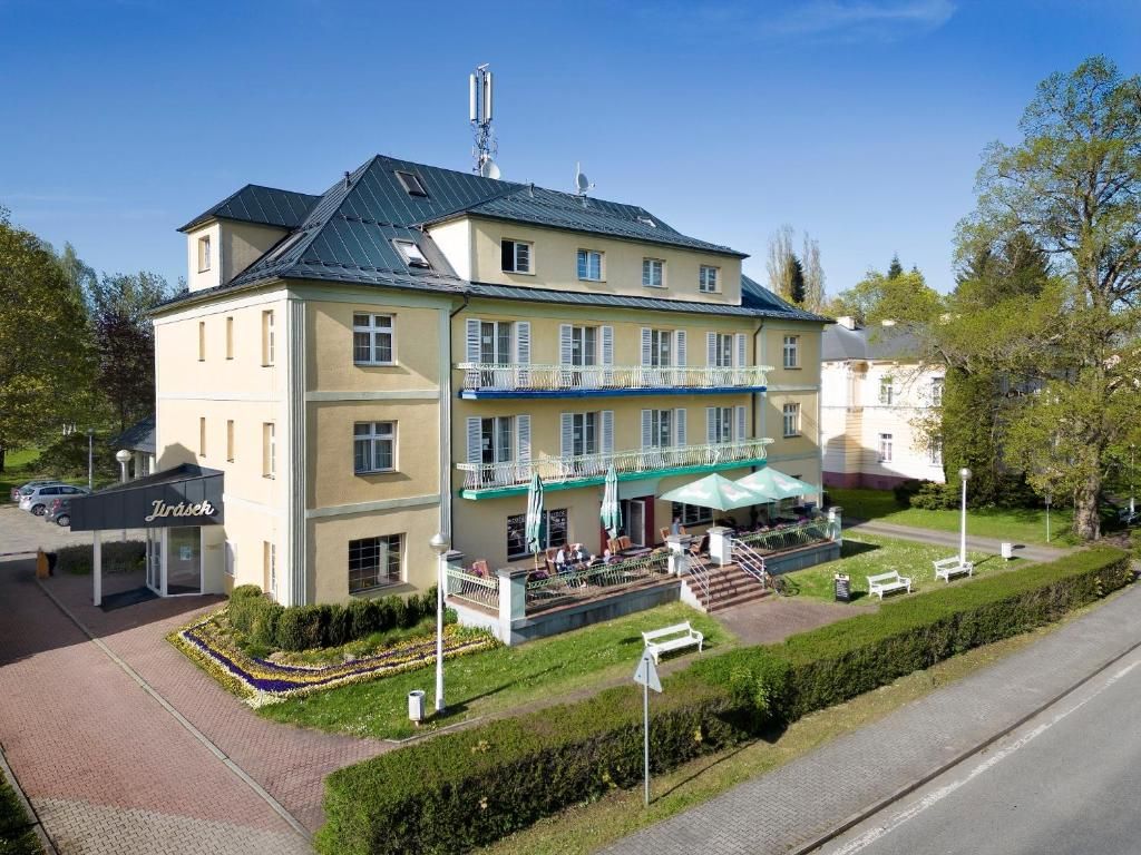 Lazensky Hotel Jirasek фото 0