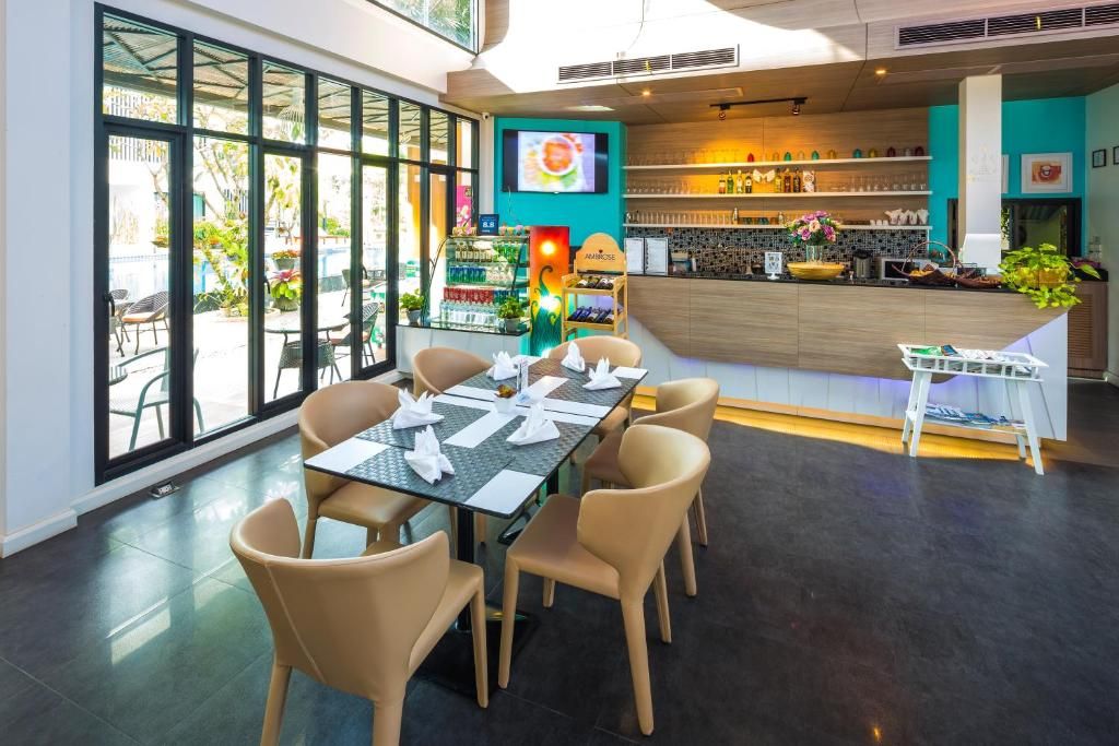 The Pago Design Hotel Phuket фото 8