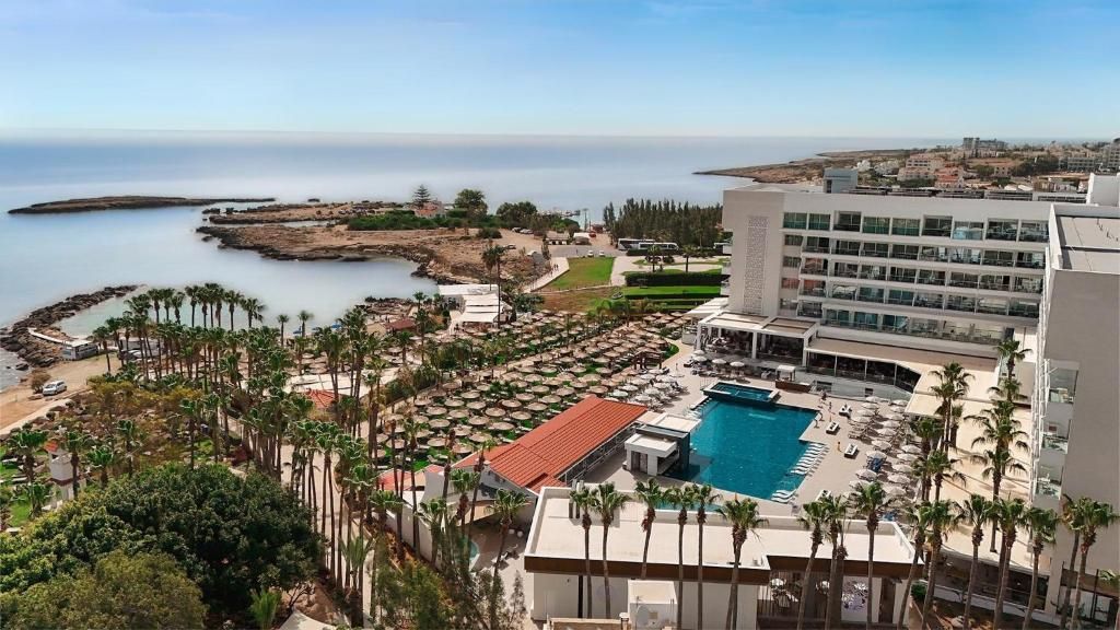 Cavo Maris Beach Hotel фото 52