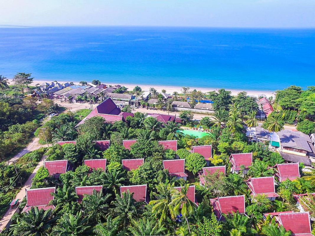 Lanta Klong Nin Beach Resort фото 1