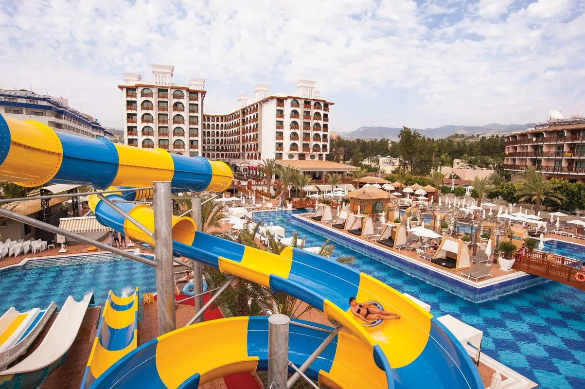 Quattro Beach Spa & Resort фото 34
