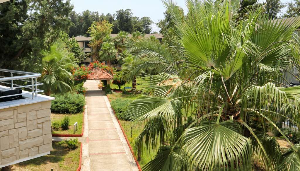 Bayar Garden Holiday Village фото 28
