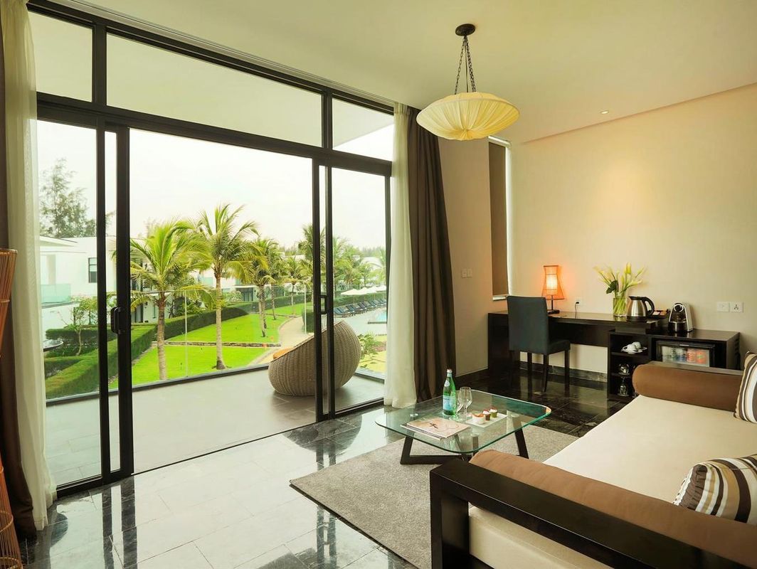 Melia Danang Beach Resort фото 49