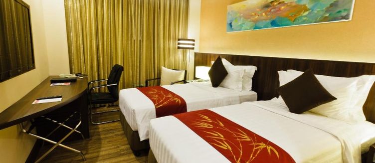 Фото отеля Ramada Manila Central Hotel