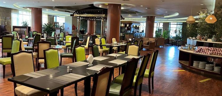 Фото отеля Yuyang Hotel