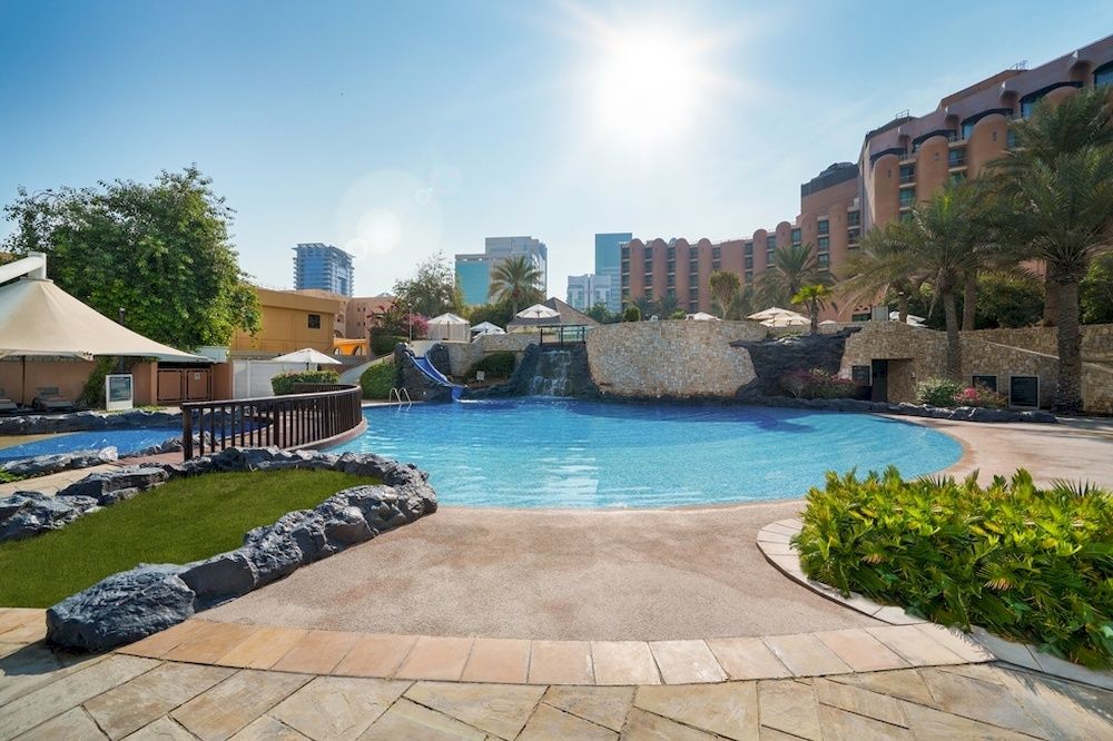 Sheraton Abu Dhabi Hotel & Resort фото 26